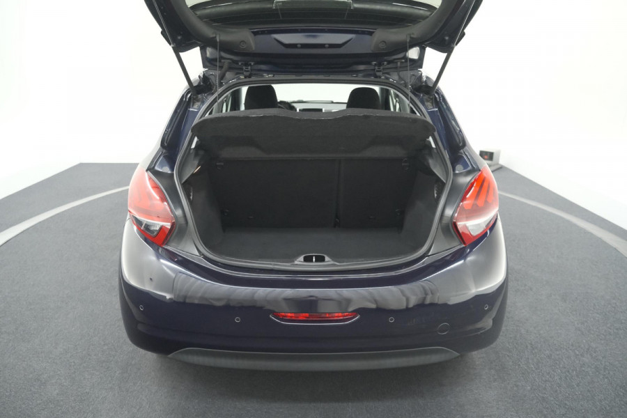 Peugeot 208 PureTech 110 PK Tech Edition | Camera | Apple Carplay | Parkeersensoren | Navigatie