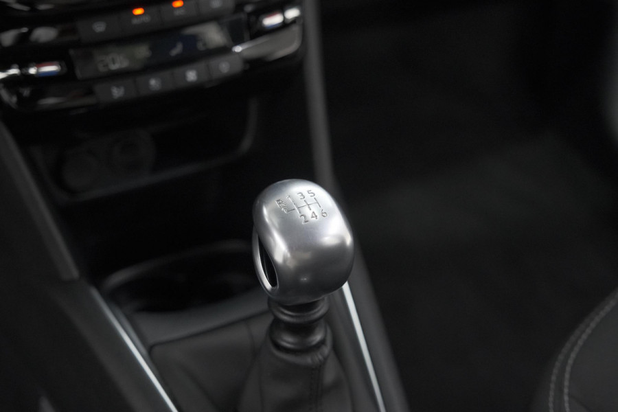 Peugeot 208 PureTech 110 PK Tech Edition | Camera | Apple Carplay | Parkeersensoren | Navigatie
