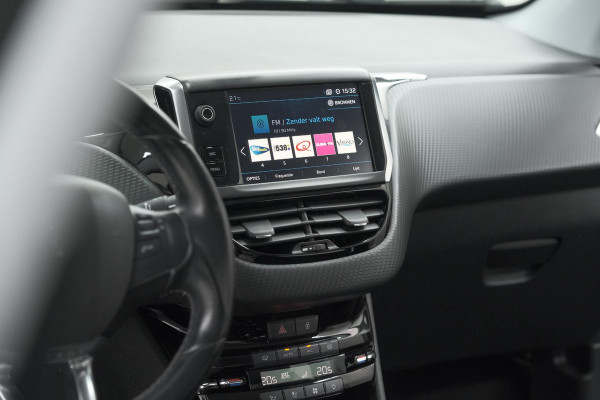 Peugeot 208 PureTech 110 PK Tech Edition | Camera | Apple Carplay | Parkeersensoren | Navigatie