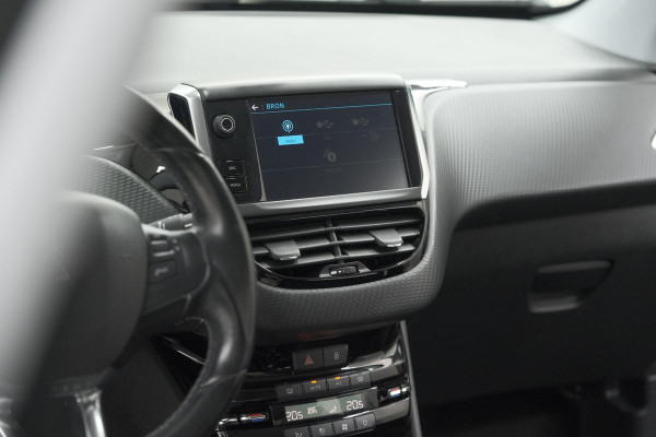 Peugeot 208 PureTech 110 PK Tech Edition | Camera | Apple Carplay | Parkeersensoren | Navigatie