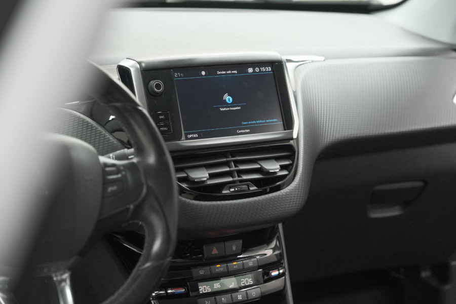 Peugeot 208 PureTech 110 PK Tech Edition | Camera | Apple Carplay | Parkeersensoren | Navigatie