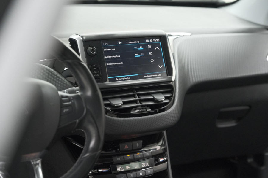 Peugeot 208 PureTech 110 PK Tech Edition | Camera | Apple Carplay | Parkeersensoren | Navigatie