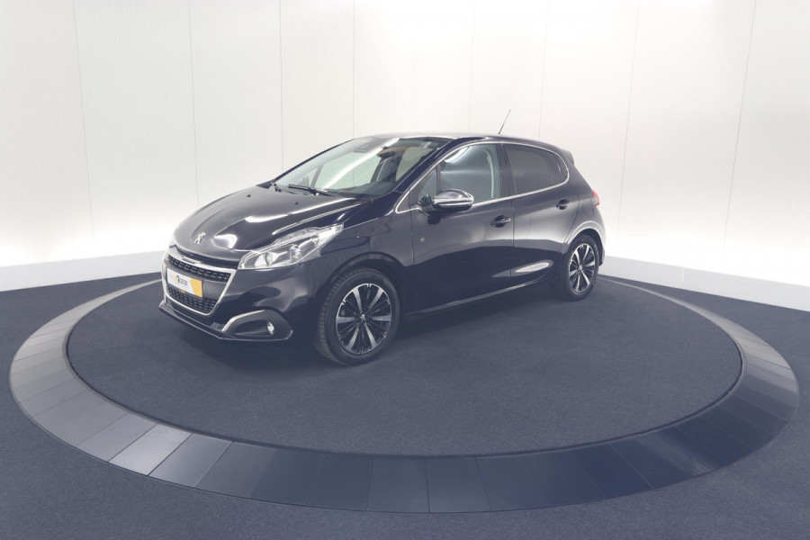 Peugeot 208 PureTech 110 PK Tech Edition | Camera | Apple Carplay | Parkeersensoren | Navigatie