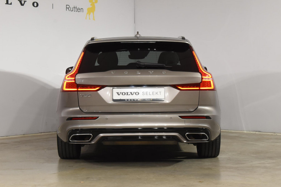 Volvo V60 T8 Twin Engine 390PK Automaat AWD R-Design / Adaptive Cruise Control / 360 Camera / Harman Kardon / Stoel- en stuurverwarming / Stoelverwarming achter / Trekhaak elektrisch wegklapbaar / Elektrische stoelen met geheugen