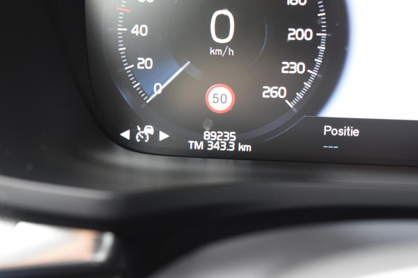 Volvo V60 T8 Twin Engine 390PK Automaat AWD R-Design / Adaptive Cruise Control / 360 Camera / Harman Kardon / Stoel- en stuurverwarming / Stoelverwarming achter / Trekhaak elektrisch wegklapbaar / Elektrische stoelen met geheugen