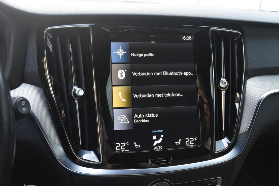 Volvo V60 T8 Twin Engine 390PK Automaat AWD R-Design / Adaptive Cruise Control / 360 Camera / Harman Kardon / Stoel- en stuurverwarming / Stoelverwarming achter / Trekhaak elektrisch wegklapbaar / Elektrische stoelen met geheugen