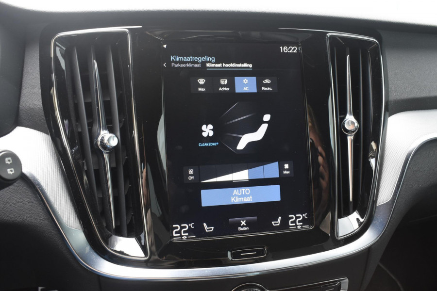 Volvo V60 T8 Twin Engine 390PK Automaat AWD R-Design / Adaptive Cruise Control / 360 Camera / Harman Kardon / Stoel- en stuurverwarming / Stoelverwarming achter / Trekhaak elektrisch wegklapbaar / Elektrische stoelen met geheugen