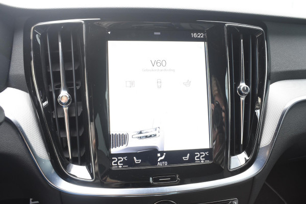 Volvo V60 T8 Twin Engine 390PK Automaat AWD R-Design / Adaptive Cruise Control / 360 Camera / Harman Kardon / Stoel- en stuurverwarming / Stoelverwarming achter / Trekhaak elektrisch wegklapbaar / Elektrische stoelen met geheugen
