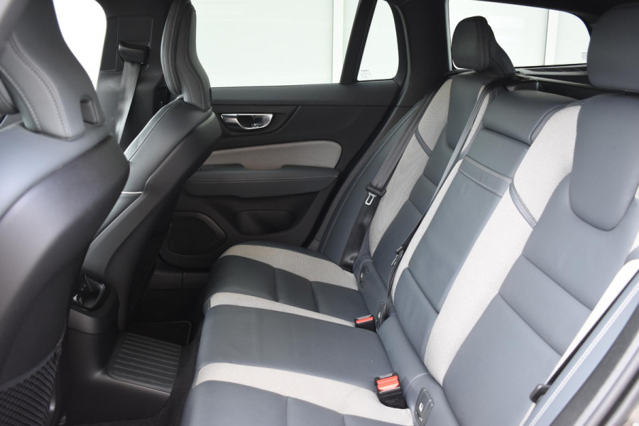 Volvo V60 T8 Twin Engine 390PK Automaat AWD R-Design / Adaptive Cruise Control / 360 Camera / Harman Kardon / Stoel- en stuurverwarming / Stoelverwarming achter / Trekhaak elektrisch wegklapbaar / Elektrische stoelen met geheugen