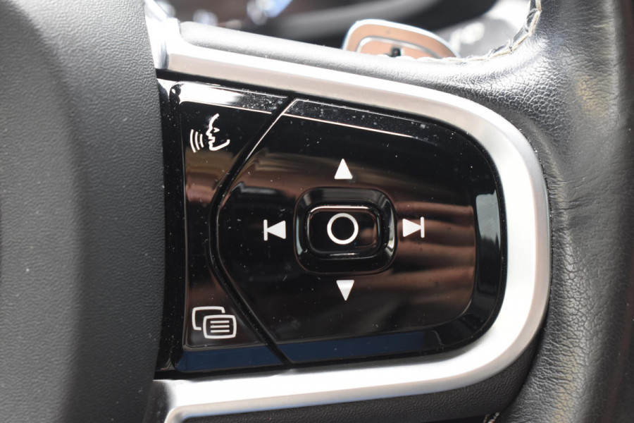 Volvo V60 T8 Twin Engine 390PK Automaat AWD R-Design / Adaptive Cruise Control / 360 Camera / Harman Kardon / Stoel- en stuurverwarming / Stoelverwarming achter / Trekhaak elektrisch wegklapbaar / Elektrische stoelen met geheugen