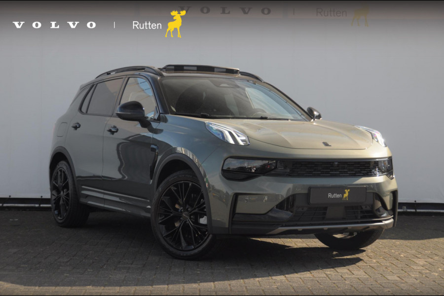 Lynk & Co 01 276PK Automaat More / Adaptive cruise control / Leren bekleding / Elektrisch verstelbare stoelen / Schuif- kanteldak / Stoel- en stuurverwarming / Parkeersensoren V+A / 360 Graden Camera / Elektrische achterklep / 20" lichtmetalen velgen