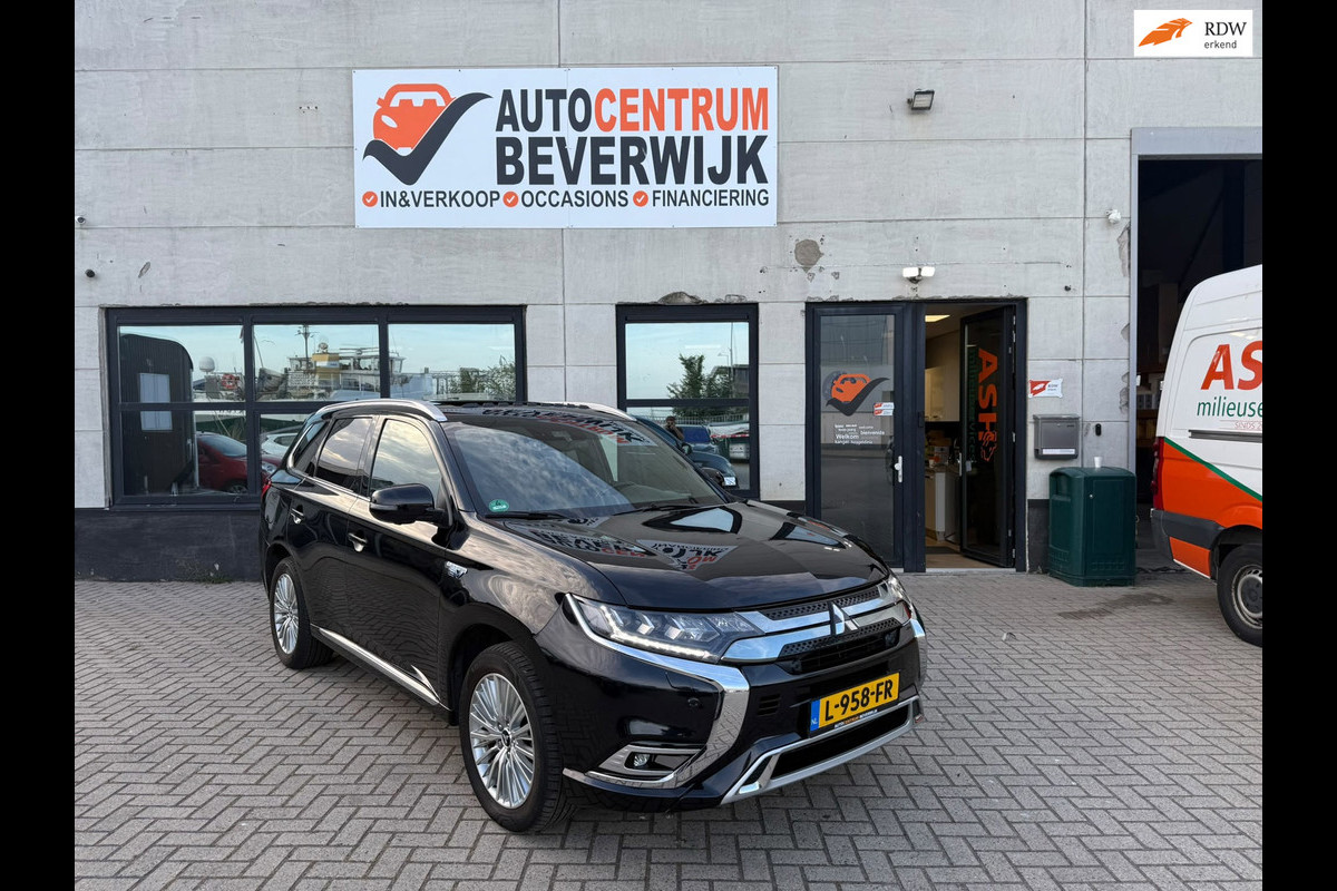 Mitsubishi Outlander 2.4 PHEV S-Edition 2019 Zwart 224pk