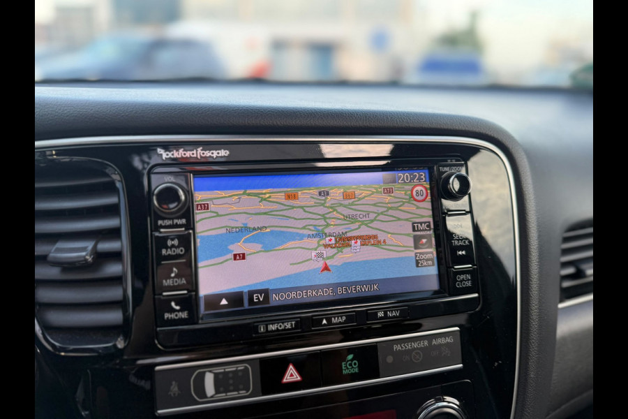 Mitsubishi Outlander 2.4 PHEV S-Edition 2019 Zwart 224pk