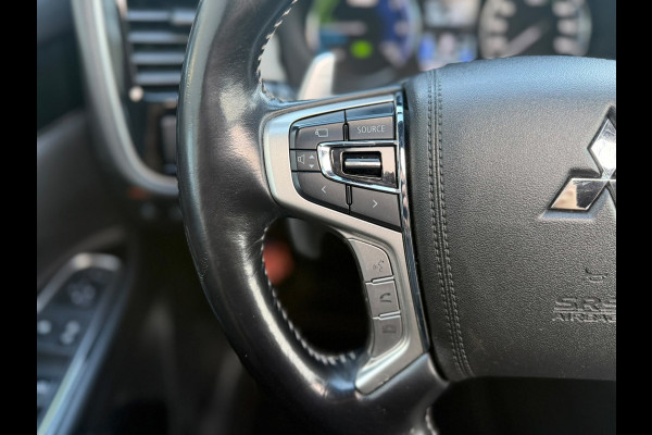 Mitsubishi Outlander 2.4 PHEV S-Edition 2019 Zwart 224pk