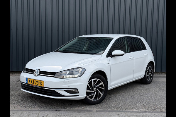 Volkswagen Golf 1.0 TSI 86pk Trendline 2019 Wit Trekhaak Led