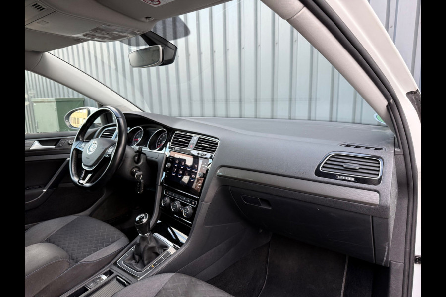 Volkswagen Golf 1.0 TSI 86pk Trendline 2019 Wit Trekhaak Led