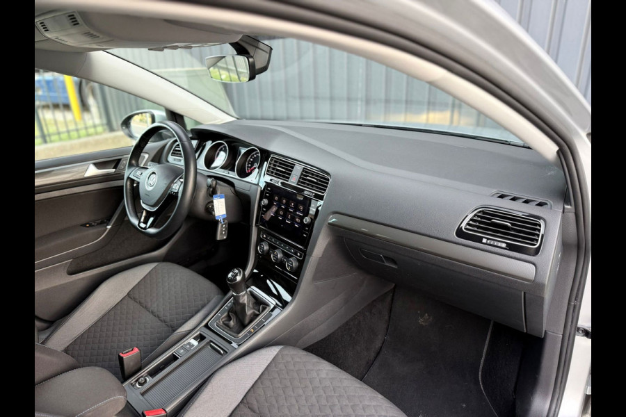 Volkswagen Golf Variant 1.0 TSI Highline 110pk Grijs 2018