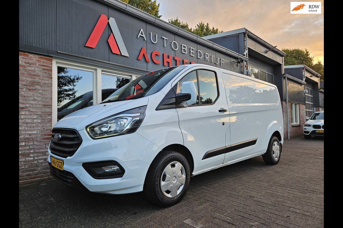Ford Transit Custom 300 2.0 TDCI L2H1 Trend Trekhaak! 3-Zitplaatsen! 131PK! Mooie/Nette Bus! Airco!