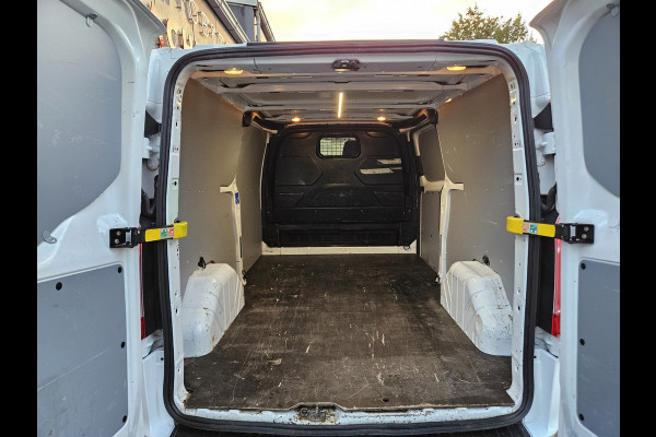 Ford Transit Custom 300 2.0 TDCI L2H1 Trend Trekhaak! 3-Zitplaatsen! 131PK! Mooie/Nette Bus! Airco!