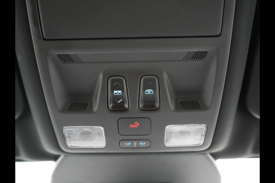 Ford Kuga 2.5 PHEV ST-Line X 225pk Dealer O.H. | SOH 89,8% | Trekhaak Af Fabriek | Panodak | Adaptive Cruise | Head Up | 360 Camera | Bang & Olufsen Audio | Alcantara Sportstoelen & Stuur Verwarmd | Keyless | BLIS | Apple Carplay | 20"L.M | Plug In Hybrid |