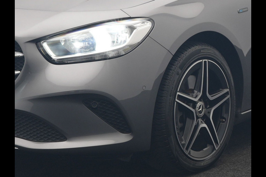 Mercedes-Benz B-Klasse 250 e Business Line PHEV 218pk Dealer O.H. | SOH 95% | Stoelverwarming | Apple Carplay | Cruise Control | Widescreen Navi | Draadloze Telefoonlader | Park Assist | Lane Assist | DAB | LED Koplampen | Plug In Hybrid |