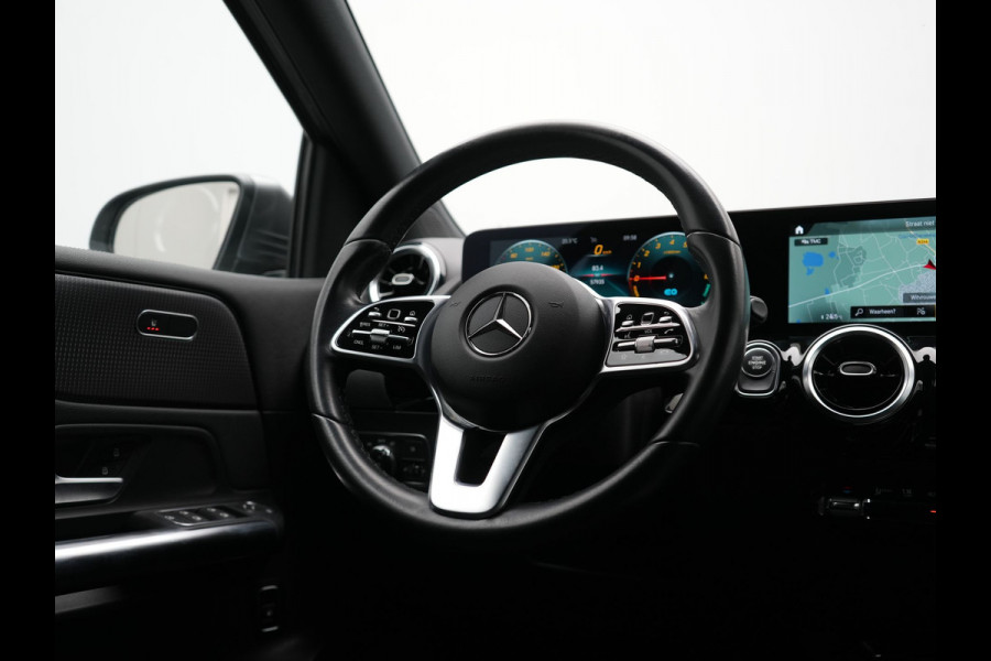 Mercedes-Benz B-Klasse 250 e Business Line PHEV 218pk Dealer O.H. | SOH 95% | Stoelverwarming | Apple Carplay | Cruise Control | Widescreen Navi | Draadloze Telefoonlader | Park Assist | Lane Assist | DAB | LED Koplampen | Plug In Hybrid |