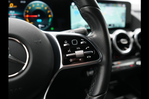 Mercedes-Benz B-Klasse 250 e Business Line PHEV 218pk Dealer O.H. | SOH 95% | Stoelverwarming | Apple Carplay | Cruise Control | Widescreen Navi | Draadloze Telefoonlader | Park Assist | Lane Assist | DAB | LED Koplampen | Plug In Hybrid |