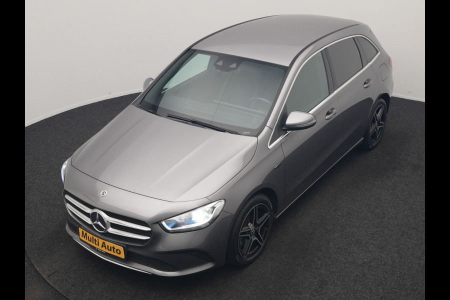 Mercedes-Benz B-Klasse 250 e Business Line PHEV 218pk Dealer O.H. | SOH 95% | Stoelverwarming | Apple Carplay | Cruise Control | Widescreen Navi | Draadloze Telefoonlader | Park Assist | Lane Assist | DAB | LED Koplampen | Plug In Hybrid |