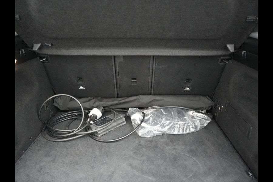 Mercedes-Benz B-Klasse 250 e Business Line PHEV 218pk Dealer O.H. | SOH 95% | Stoelverwarming | Apple Carplay | Cruise Control | Widescreen Navi | Draadloze Telefoonlader | Park Assist | Lane Assist | DAB | LED Koplampen | Plug In Hybrid |