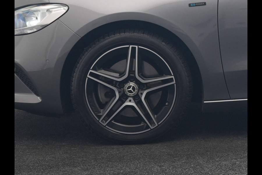 Mercedes-Benz B-Klasse 250 e Business Line PHEV 218pk Dealer O.H. | SOH 95% | Stoelverwarming | Apple Carplay | Cruise Control | Widescreen Navi | Draadloze Telefoonlader | Park Assist | Lane Assist | DAB | LED Koplampen | Plug In Hybrid |