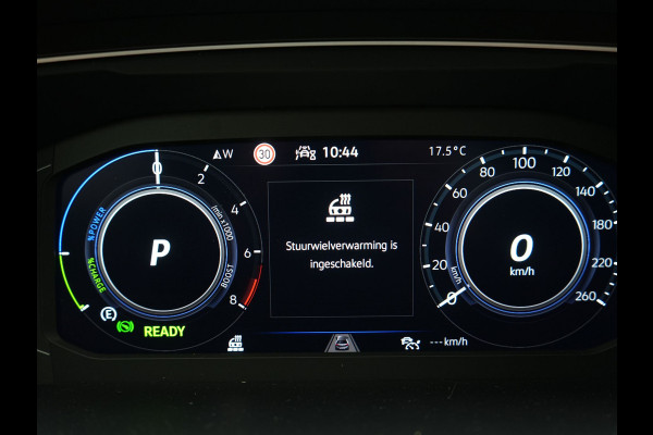 Volkswagen Tiguan 1.4 TSI eHybrid Elegance PHEV 245pk Dealer O.H. | SOH 88,4% | Trekhaak Af Fabriek | Adaptive Cruise | Camera | Alcantara Sportstoelen Massage & Verwarmd | Stuur Verwarmd | Apple Carplay | Navigatie | DAB | Plug In Hybrid |