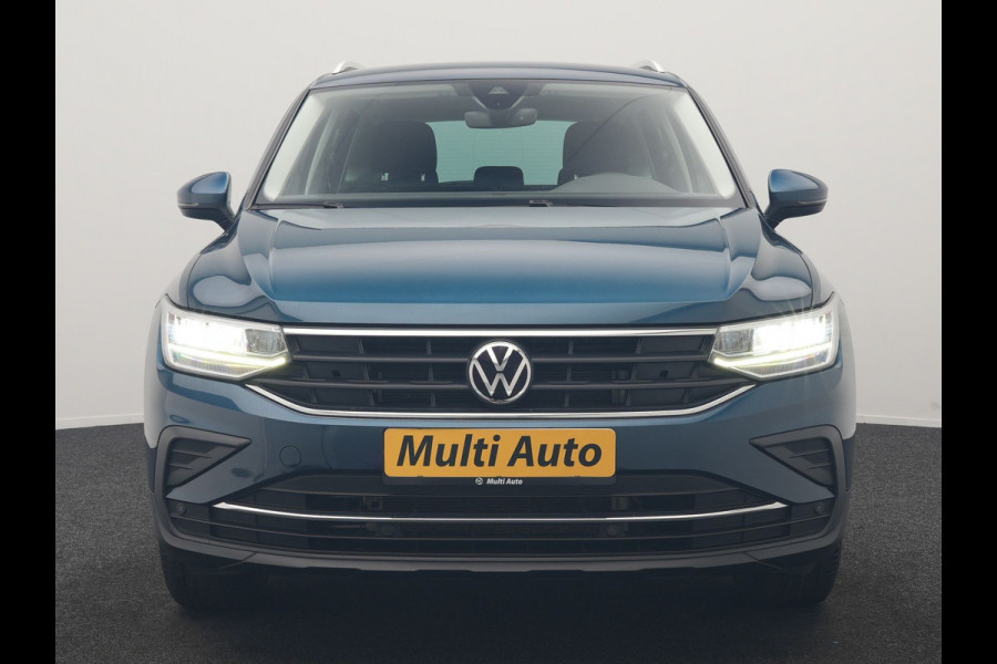 Volkswagen Tiguan 1.4 TSI eHybrid Elegance PHEV 245pk Dealer O.H. | SOH 88,4% | Trekhaak Af Fabriek | Adaptive Cruise | Camera | Alcantara Sportstoelen Massage & Verwarmd | Stuur Verwarmd | Apple Carplay | Navigatie | DAB | Plug In Hybrid |