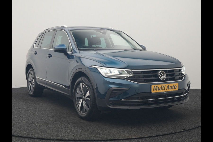 Volkswagen Tiguan 1.4 TSI eHybrid Elegance PHEV 245pk Dealer O.H. | SOH 88,4% | Trekhaak Af Fabriek | Adaptive Cruise | Camera | Alcantara Sportstoelen Massage & Verwarmd | Stuur Verwarmd | Apple Carplay | Navigatie | DAB | Plug In Hybrid |