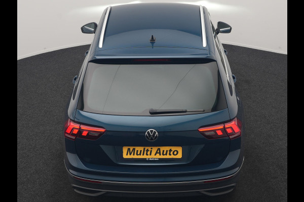 Volkswagen Tiguan 1.4 TSI eHybrid Elegance PHEV 245pk Dealer O.H. | SOH 88,4% | Trekhaak Af Fabriek | Adaptive Cruise | Camera | Alcantara Sportstoelen Massage & Verwarmd | Stuur Verwarmd | Apple Carplay | Navigatie | DAB | Plug In Hybrid |