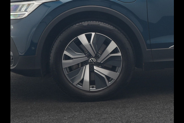 Volkswagen Tiguan 1.4 TSI eHybrid Elegance PHEV 245pk Dealer O.H. | SOH 88,4% | Trekhaak Af Fabriek | Adaptive Cruise | Camera | Alcantara Sportstoelen Massage & Verwarmd | Stuur Verwarmd | Apple Carplay | Navigatie | DAB | Plug In Hybrid |