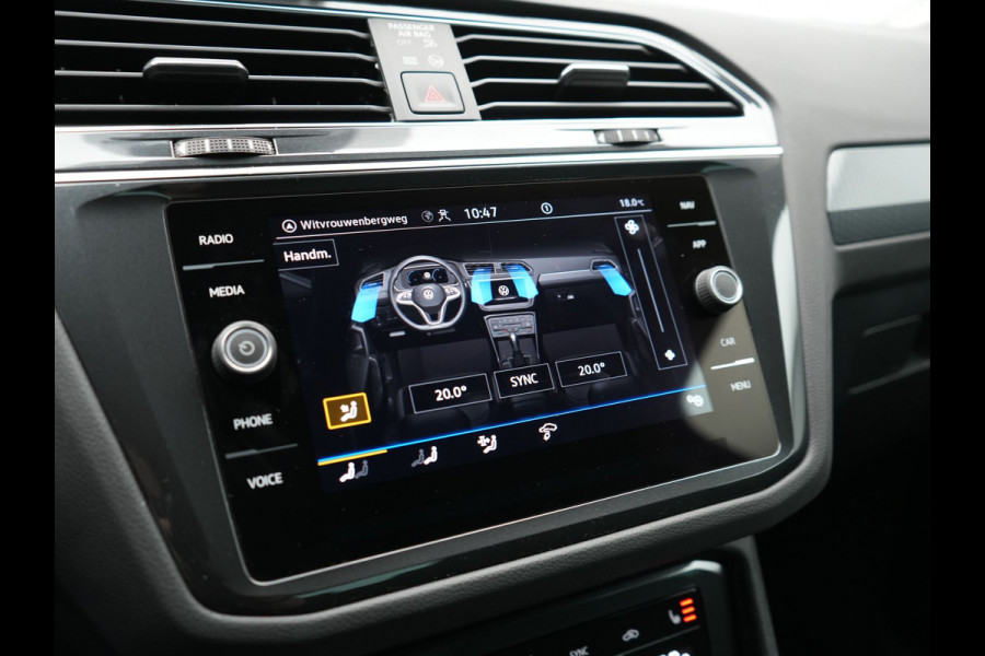 Volkswagen Tiguan 1.4 TSI eHybrid Elegance PHEV 245pk Dealer O.H. | SOH 88,4% | Trekhaak Af Fabriek | Adaptive Cruise | Camera | Alcantara Sportstoelen Massage & Verwarmd | Stuur Verwarmd | Apple Carplay | Navigatie | DAB | Plug In Hybrid |