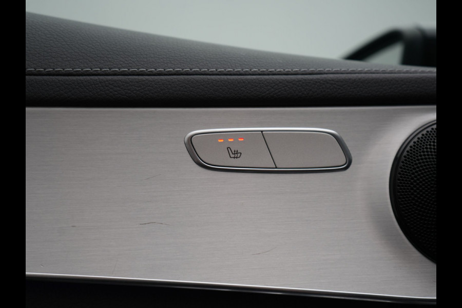 Mercedes-Benz GLC 300e 4MATIC Premium PHEV 320pk Dealer O.H. | Panodak | Camera | Sfeerverlichting | Sportstoelen Verwarmd | Apple Carplay | Navigatie | DAB | Plug In Hybrid |
