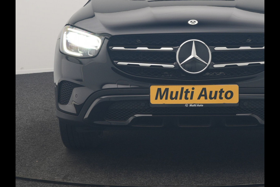 Mercedes-Benz GLC 300e 4MATIC Premium PHEV 320pk Dealer O.H. | Panodak | Camera | Sfeerverlichting | Sportstoelen Verwarmd | Apple Carplay | Navigatie | DAB | Plug In Hybrid |
