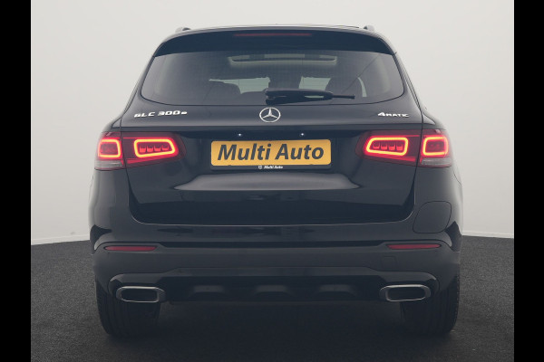Mercedes-Benz GLC 300e 4MATIC Premium PHEV 320pk Dealer O.H. | Panodak | Camera | Sfeerverlichting | Sportstoelen Verwarmd | Apple Carplay | Navigatie | DAB | Plug In Hybrid |