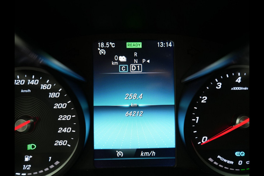 Mercedes-Benz GLC 300e 4MATIC Premium PHEV 320pk Dealer O.H. | Panodak | Camera | Sfeerverlichting | Sportstoelen Verwarmd | Apple Carplay | Navigatie | DAB | Plug In Hybrid |