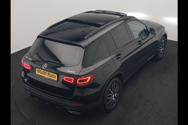 Mercedes-Benz GLC 300e 4MATIC Premium PHEV 320pk Dealer O.H. | Panodak | Camera | Sfeerverlichting | Sportstoelen Verwarmd | Apple Carplay | Navigatie | DAB | Plug In Hybrid |