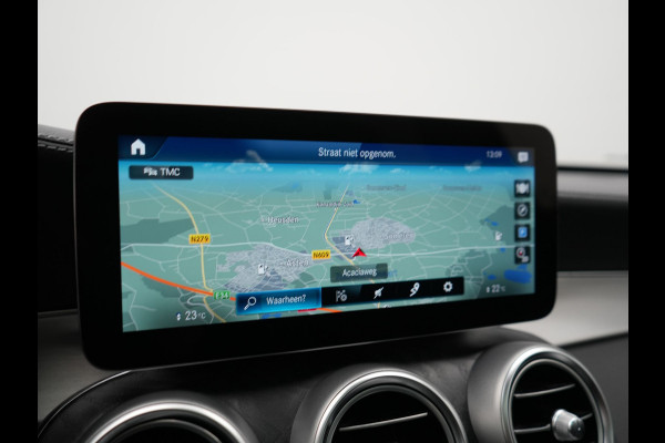 Mercedes-Benz GLC 300e 4MATIC Premium PHEV 320pk Dealer O.H. | Panodak | Camera | Sfeerverlichting | Sportstoelen Verwarmd | Apple Carplay | Navigatie | DAB | Plug In Hybrid |