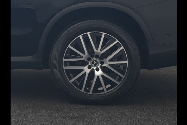 Mercedes-Benz GLC 300e 4MATIC Premium PHEV 320pk Dealer O.H. | Panodak | Camera | Sfeerverlichting | Sportstoelen Verwarmd | Apple Carplay | Navigatie | DAB | Plug In Hybrid |