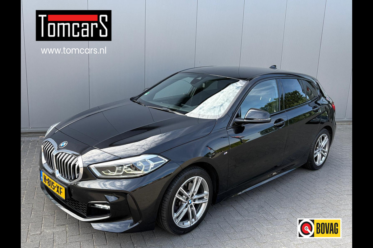 BMW 1-serie 118i 140PK Automaat Executive Edition M-Sport Sportstoelen/Parkeerhulp/Navigatie/Cruise-control