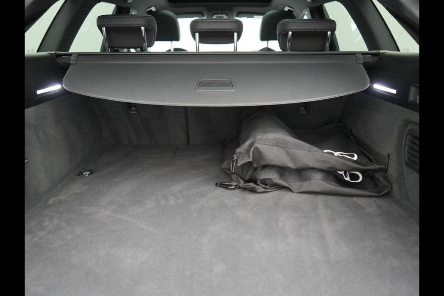 Audi A6 Avant 55 TFSI e Quattro 2x S Line PHEV 367pk Dealer O.H. | Trekhaak Af Fabriek | Panodak | Matrix LED | Alcantara Sportstoelen Memory & Verwarmd | Camera | Keyless | 20"L.M | Navigatie | DAB | Cruise Control | Plug In Hybrid |