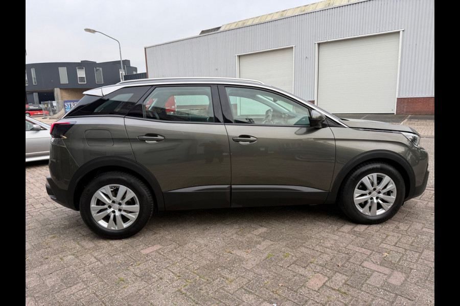 Peugeot 3008 1.2i TURBO 2019 131PK! ALLURE PACK EXE AUTOMAAT LEDER CARPLAY