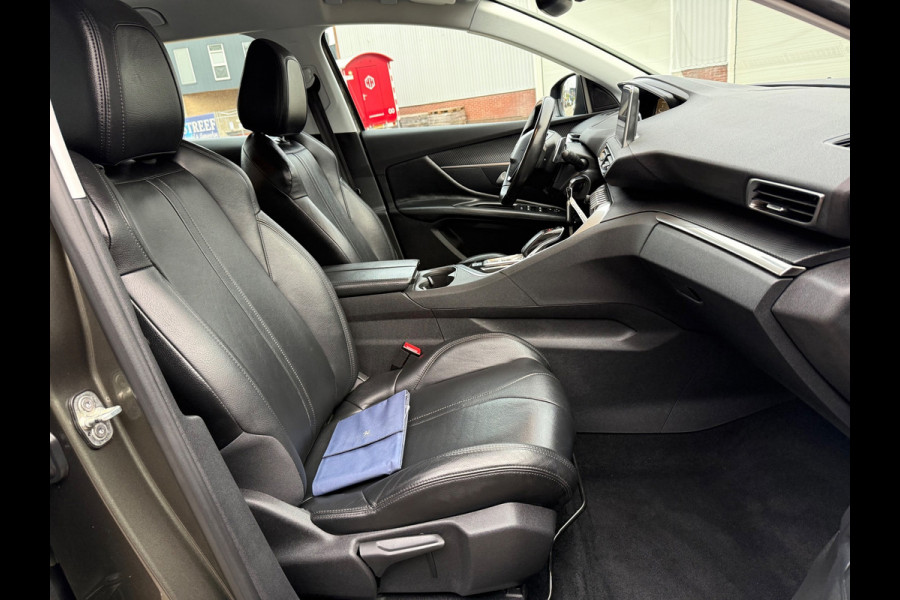 Peugeot 3008 1.2i TURBO 2019 131PK! ALLURE PACK EXE AUTOMAAT LEDER CARPLAY