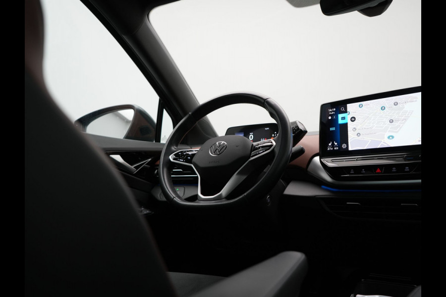Volkswagen ID.4 Tech 77 kWh 204pk Dealer O.H. | Panodak | Adaptive Cruise | Head Up | 360 Camera | Warmtepomp | IQ Light | Alcantara Sportstoelen Memory & Massage | Stoelen & Stuur Verwarmd | Sfeerverlichting | Keyless | BLIS | 20"L.M |