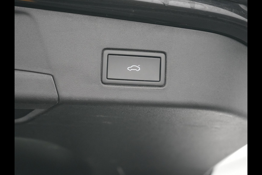 Volkswagen ID.4 Tech 77 kWh 204pk Dealer O.H. | Panodak | Adaptive Cruise | Head Up | 360 Camera | Warmtepomp | IQ Light | Alcantara Sportstoelen Memory & Massage | Stoelen & Stuur Verwarmd | Sfeerverlichting | Keyless | BLIS | 20"L.M |