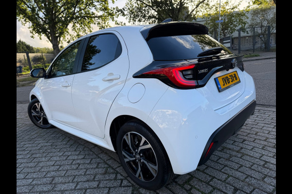 Toyota Yaris 1.5 HYBRID 142PK DYNAMIC 2025 FACE-LIFT ACC AUTOMAAT LUXE NAP